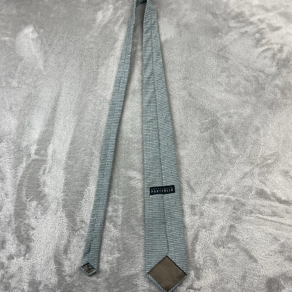 Perry Ellis Men's Classic 100% Silk Neck Tie